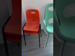 Ergonomische moderne zware plastic stapelbare eetstoelen OEM aanvaardbaar